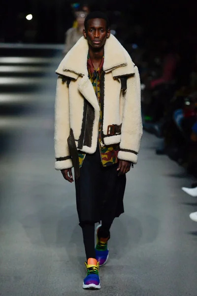 Look 36